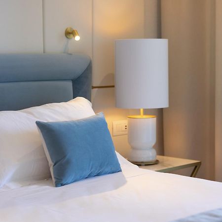 Hotel Tiffany'S Ричоне Екстериор снимка
