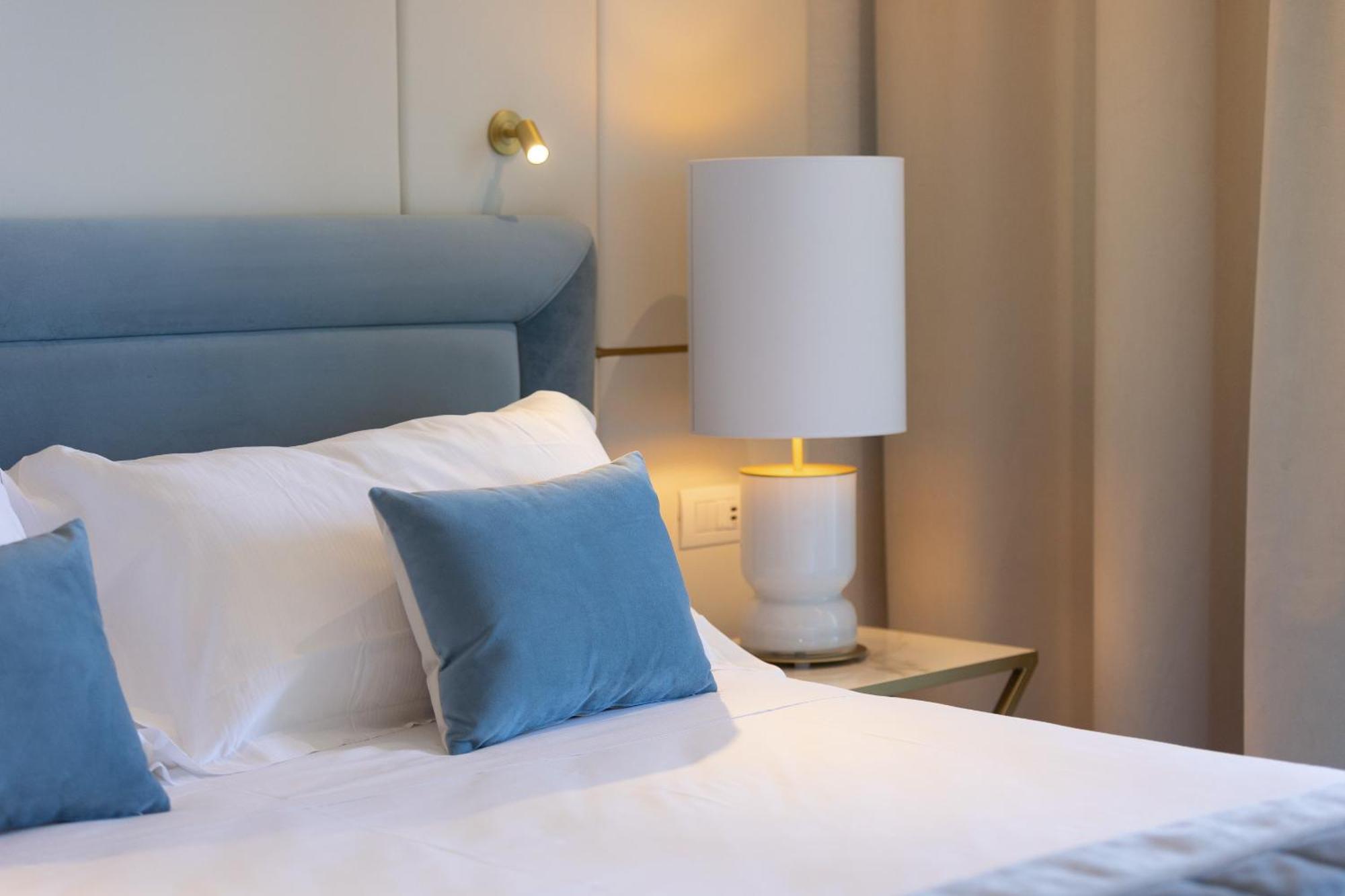 Hotel Tiffany'S Ричоне Екстериор снимка